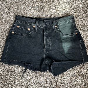 Levi’s 501 black shorts